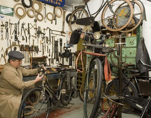 Fietsenmaker in hoogvliet